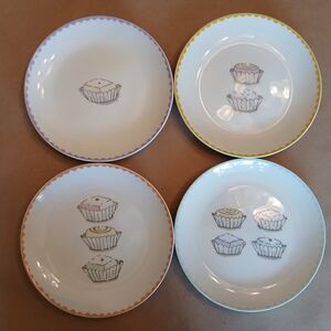 Boston Warehouse Petit Fours Set of 4 Dessert Plates Porcelain New in Box 6.5 in